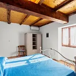 Casa Giorgina In Veleniki - Haus Fuer 5-6 Personen بيت للعطل *