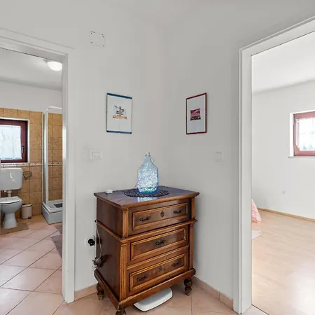 Дом отдыха Casa Giorgina In Veleniki - Haus Fuer 5-6 Personen Пореч