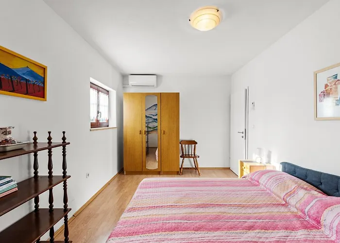 Casa Giorgina In Veleniki - Haus Fuer 5-6 Personen * Пореч