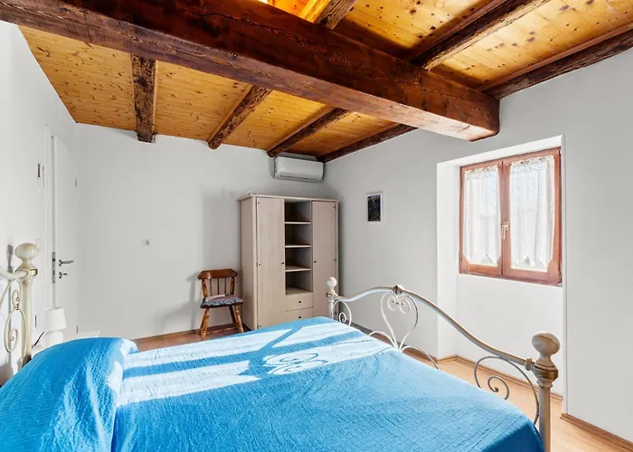 Casa Giorgina In Veleniki - Haus Fuer 5-6 Personen Vakantiehuis *